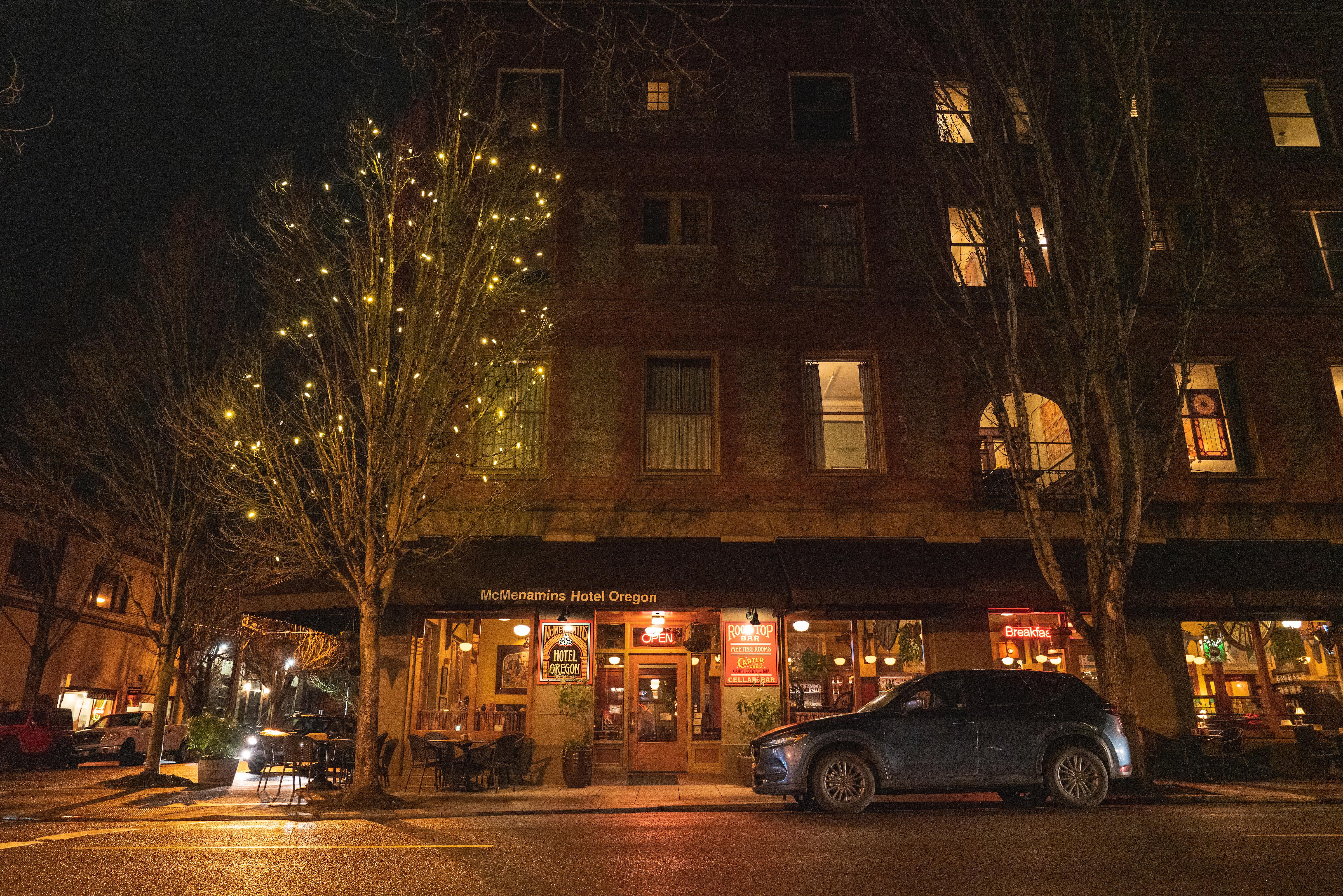 Mcmenamins Hotel Oregon McMinnville Eksteriør bilde