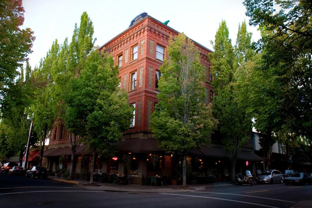 Mcmenamins Hotel Oregon McMinnville Eksteriør bilde